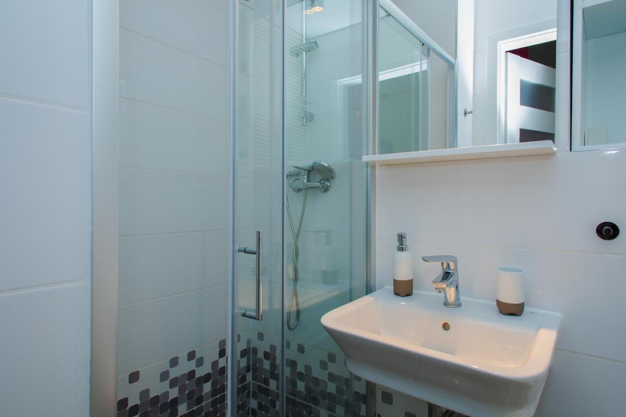 Cozy Studio Next To Central Station Apartment Варшава Екстериор снимка
